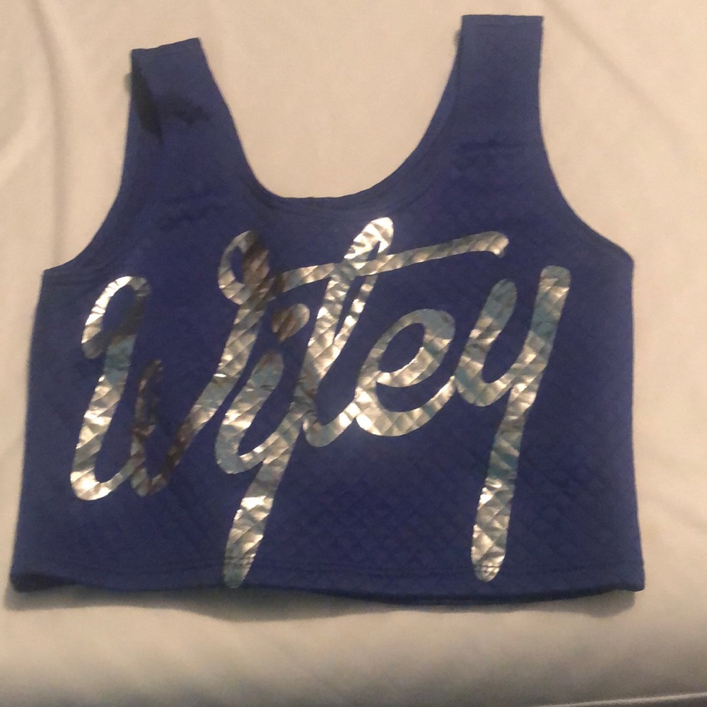 Crop top